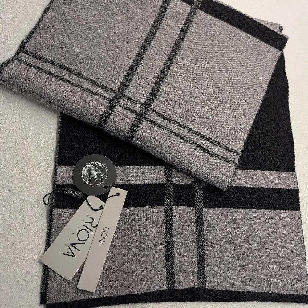 Riona Men's Scarf Made with Australian Merino Wool Blend - NWT